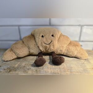 Jellycat croissant medium